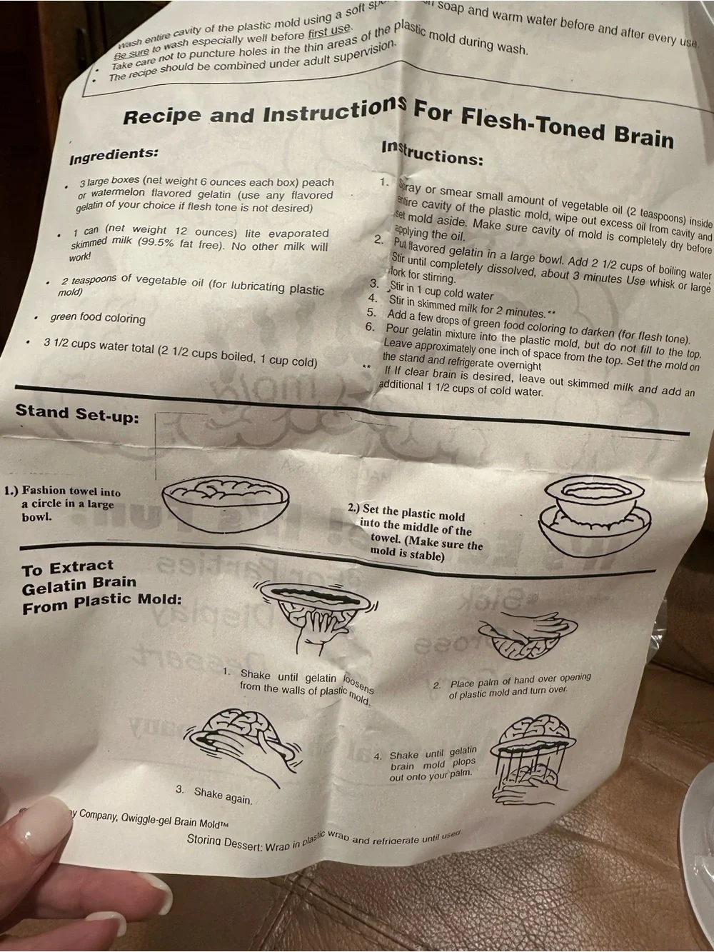 BNWT- Clear Plastic Brain & Heart Molds